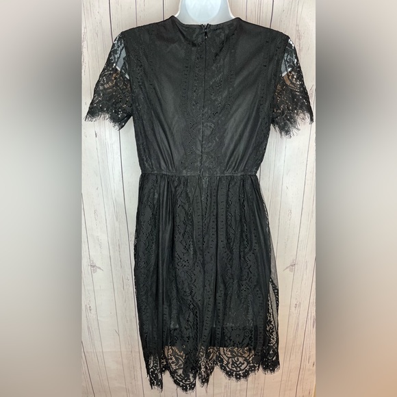 Funlingo Boho Black Lace Dress Women’s Small Short Sleeve V-Neck Lined - Picture 5 of 6